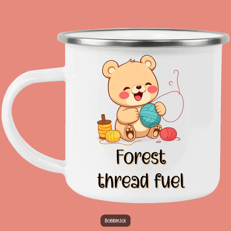 Funny Bear Sewing Camping Mug: Adventure-Ready with a Giggling Crafter